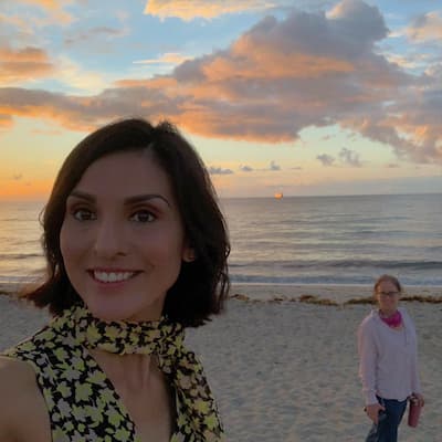 Rosa Flores Image