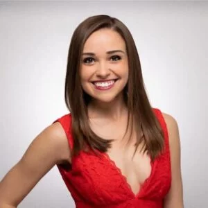 Amelia Jones Image